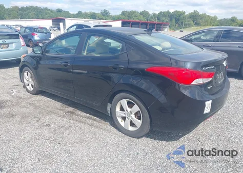 2011 Hyundai Elantra Gls (Ulsan Plant) z USA, uszkodzony, nr VIN KMHDH4AE7BU127797